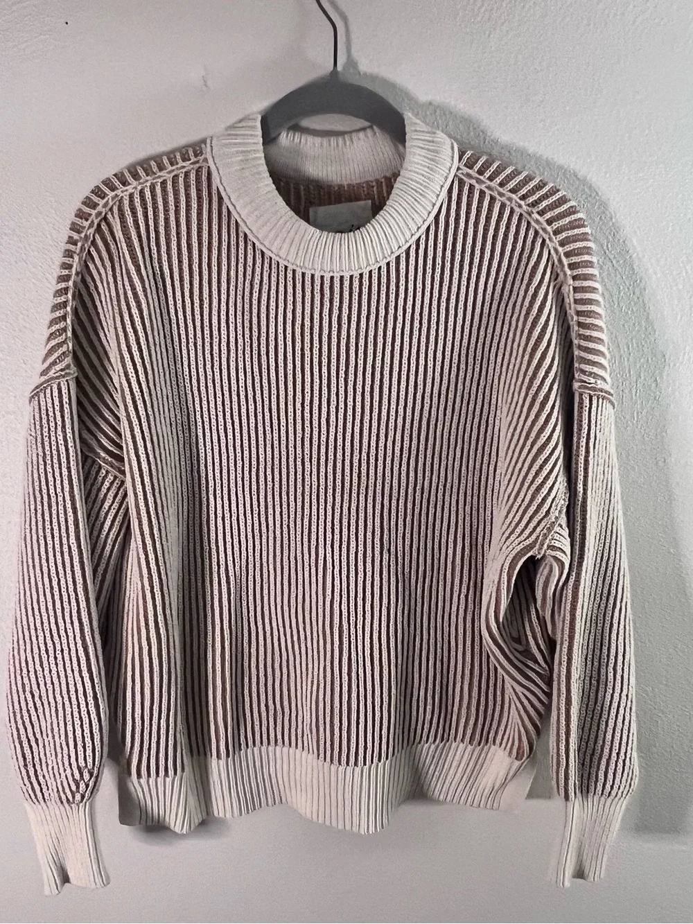 aerie Two-Tone Ribbed Crewneck Sweater in Cream and Brown
